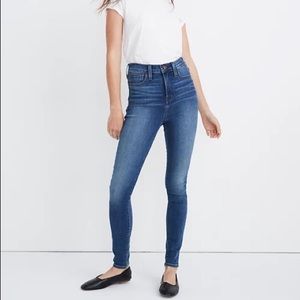 Madewell Roadtripper Jeans in Size 27